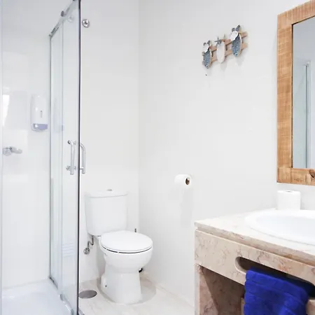 Surfhouse אכסניה