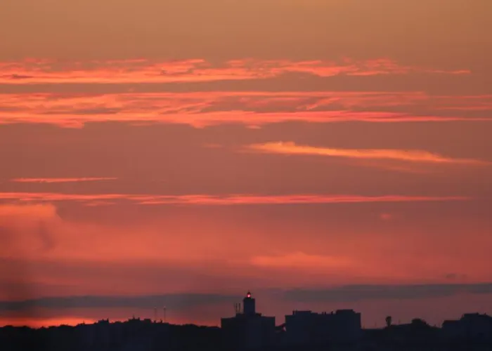 Surfhouse * Ferrel (Leiria)